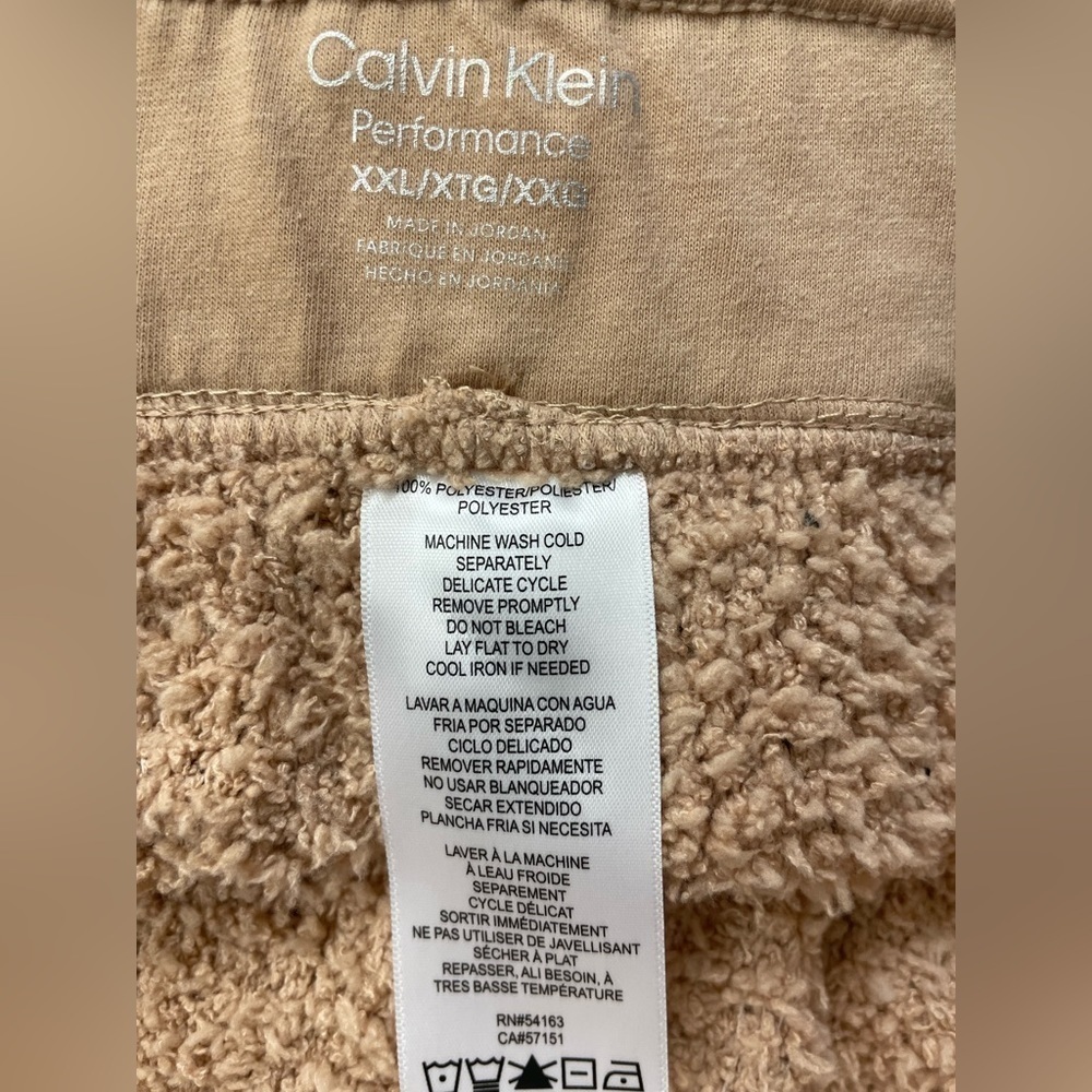 Calvin Klein Performance Shaggy Jogger - Picture 7 of 10